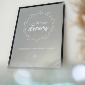 POSTER – CHASE YOUR DREAMS